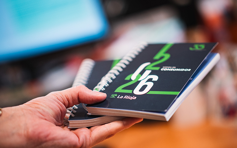 Salud pone a disposición de los consumidores riojanos 10.000 ejemplares de la ‘Agenda del Consumidor 2026’